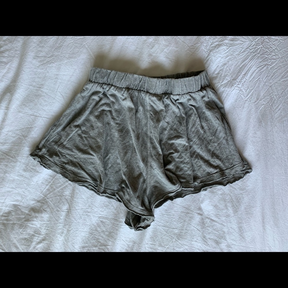 Free People Gray Washed Cropped Lounge Top and Shorts Set - Picture 9 of 12